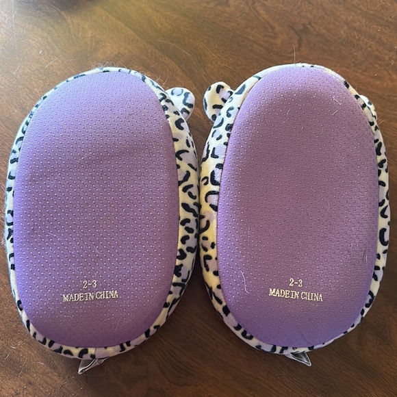 Squishmallow Slippers - Picture 2 of 2